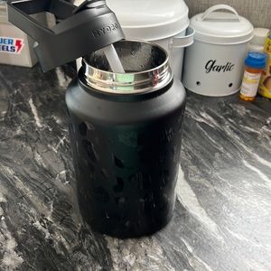 Hydro Jug 73oz insulated